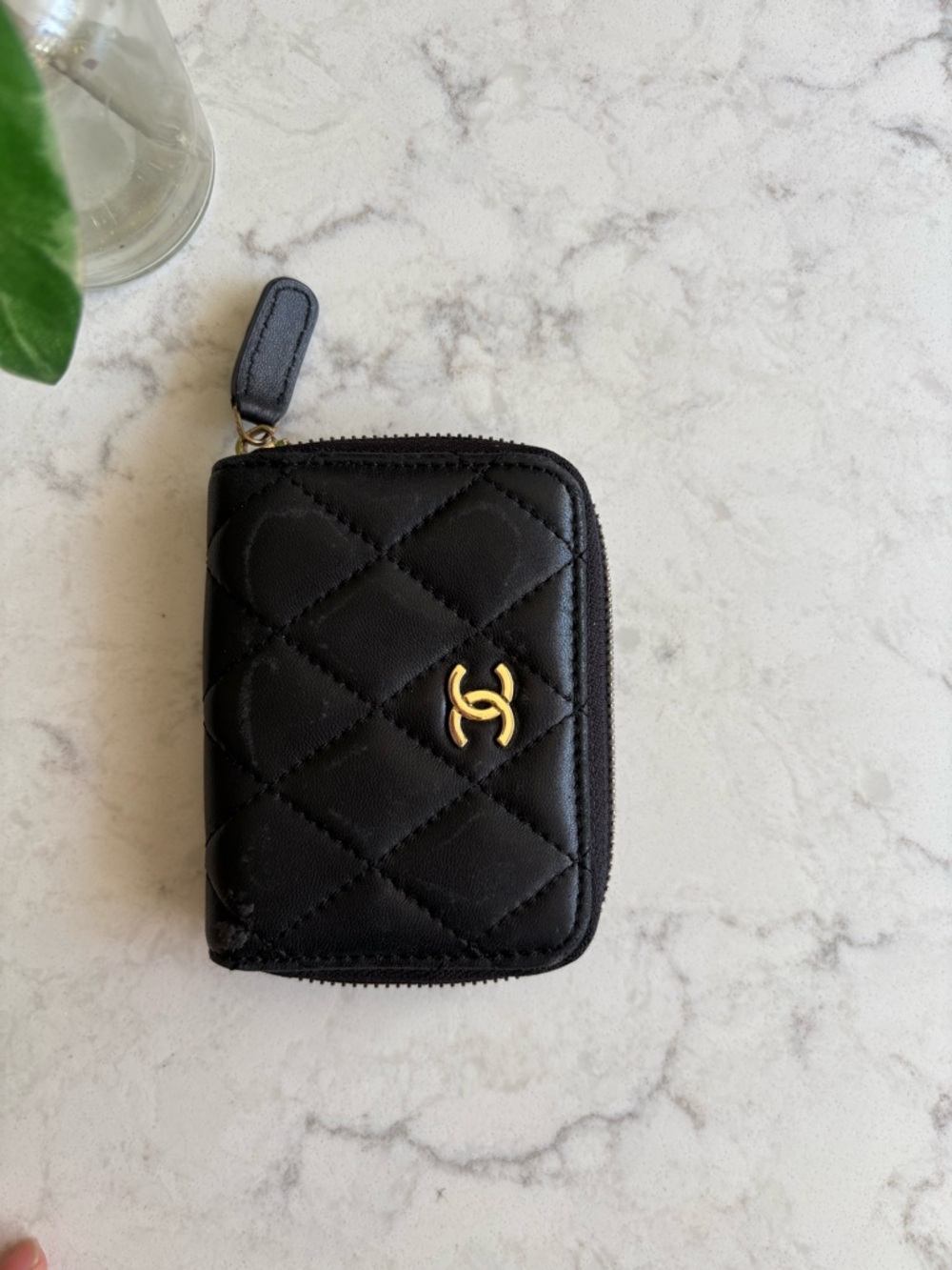 Vintage Quilted Zipper Card Wallet - Black with Gold CC - Picture 3 of 8